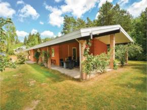 Three-Bedroom Holiday Home in Ronde